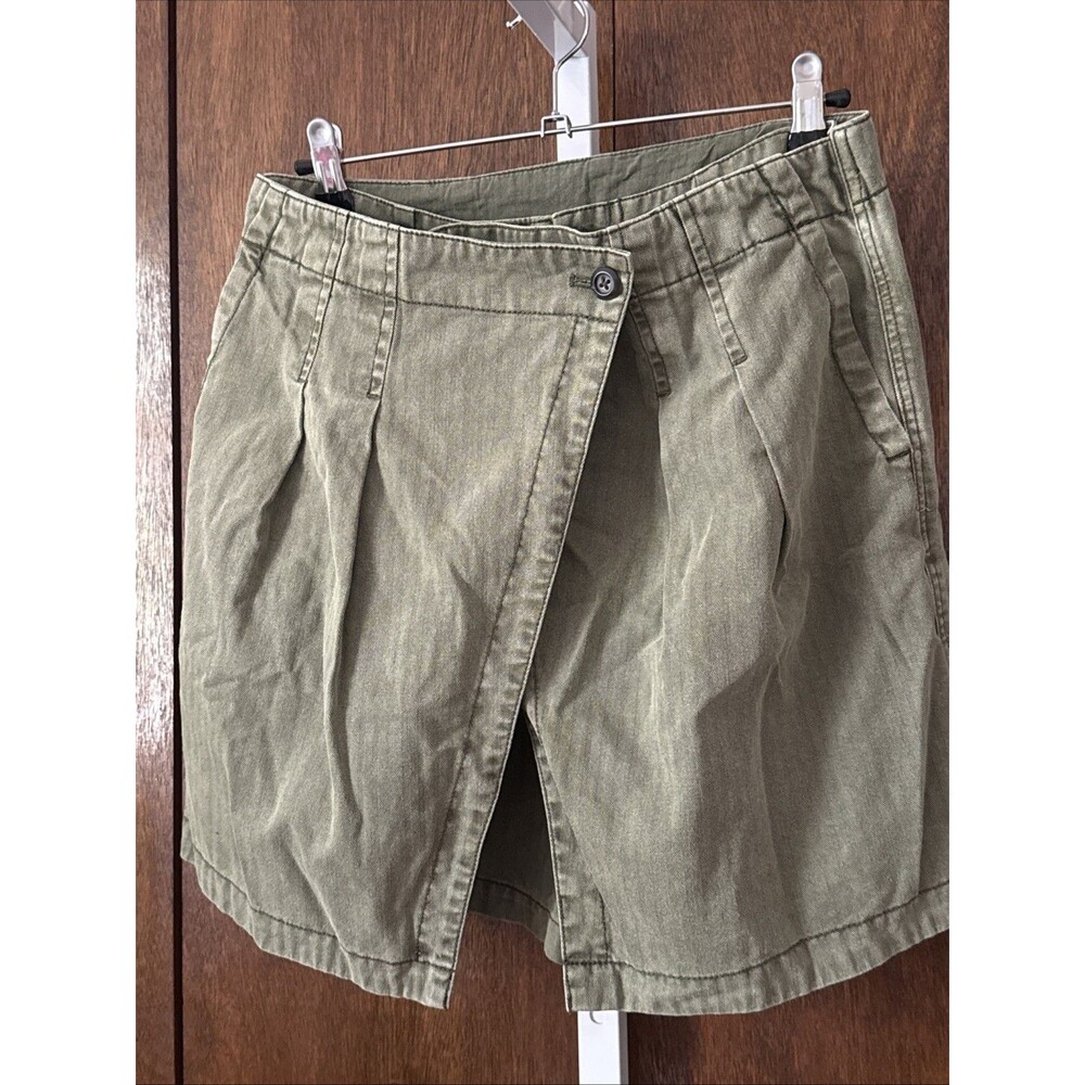 Free People Womens Olive Green Layered Front Shorts/Skort Size XS Pleated Pocket - Picture 1 of 8